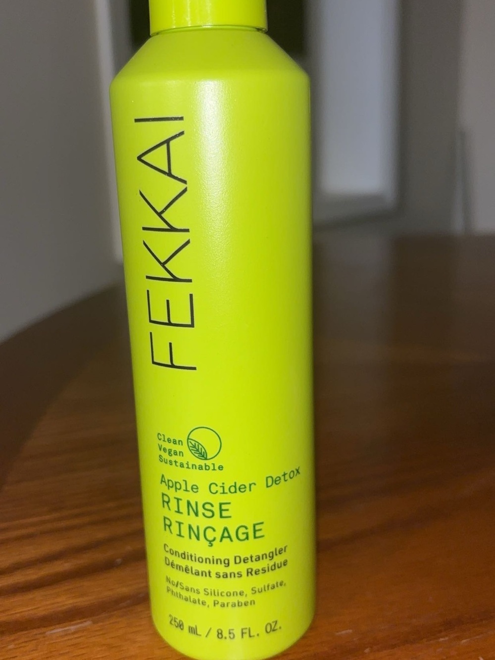 Fekkai Apple Cider Detox Rinse - Lime Green Conditioning Detangler